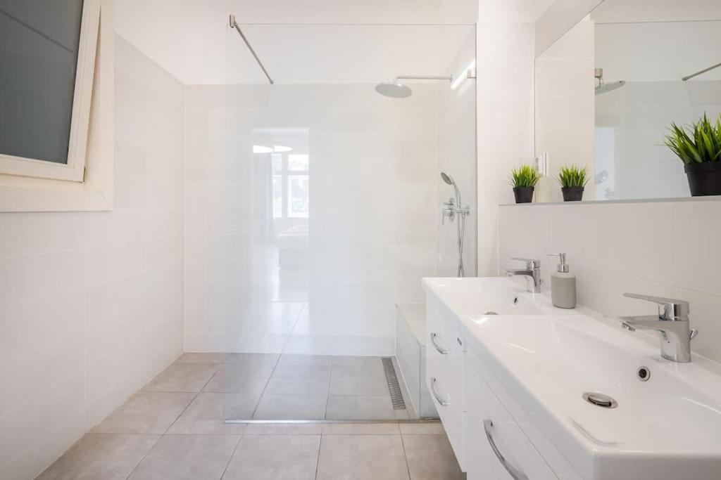 Klauzal Garden City Apartments بودابست المظهر الخارجي الصورة